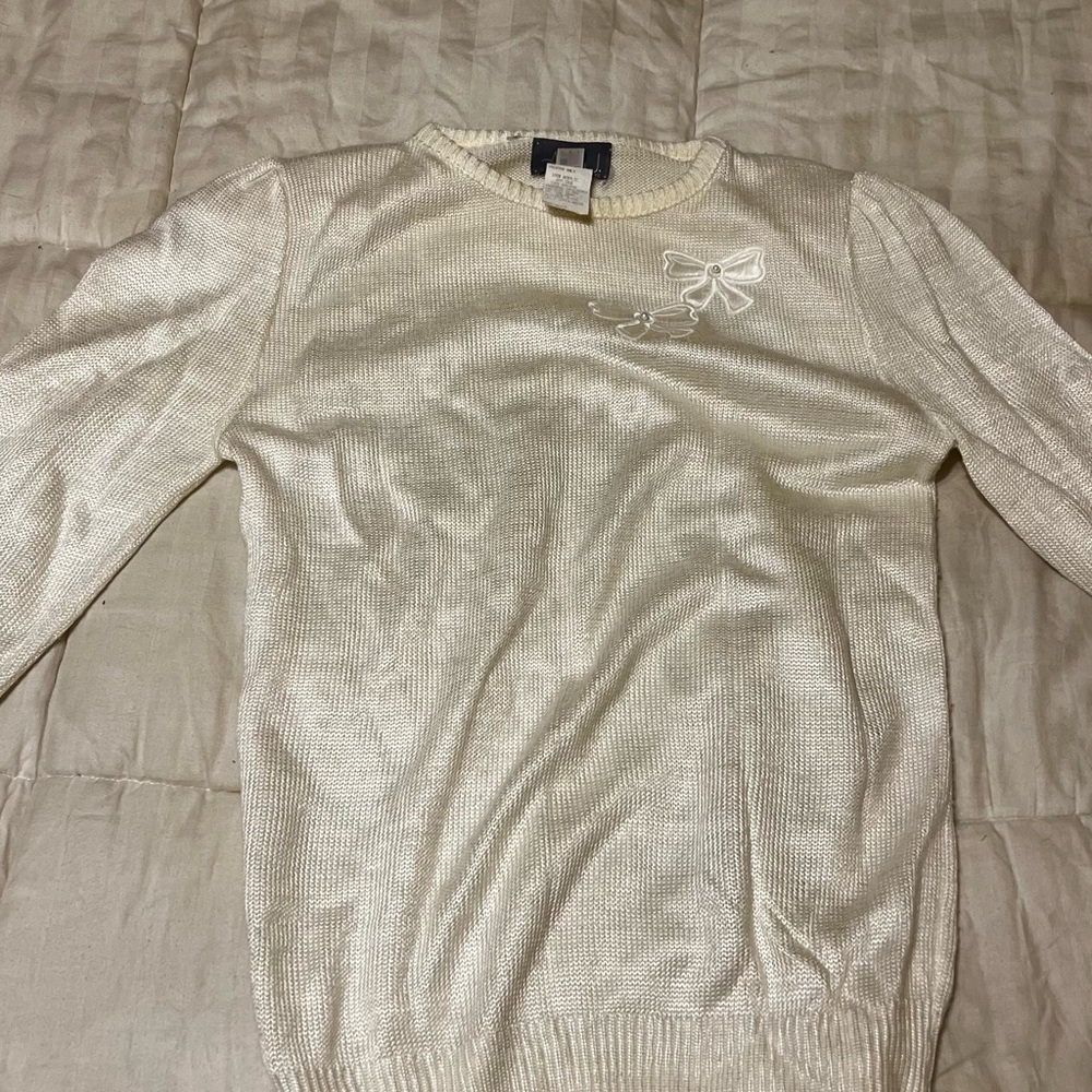Vintage Alison J. Petite Ivory Sweater with Bow Appliqué – Size SP